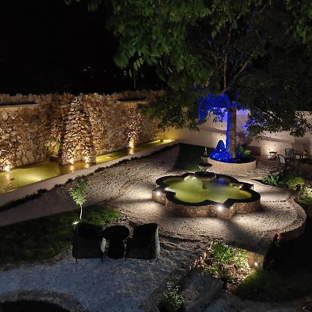 Casa Yaxche Hotel Valladolid  Buitenkant foto