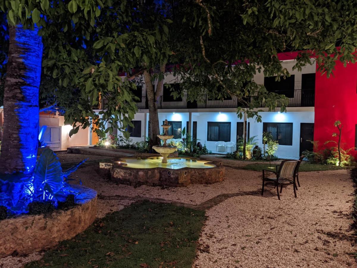 Casa Yaxche Hotel Valladolid  Buitenkant foto